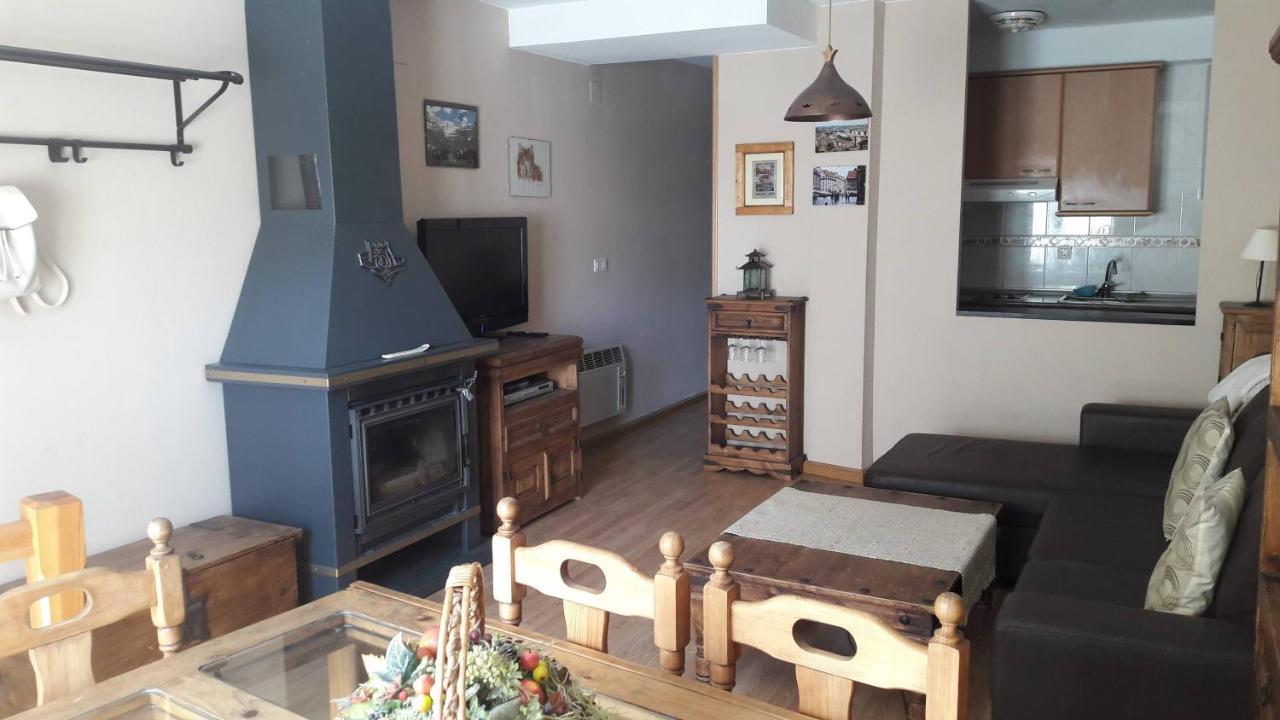 Apartamento San Pedro Бьескас Экстерьер фото